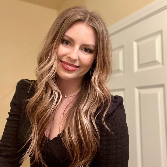 Meet your Posher, Mckenna - Picture 1 of 1